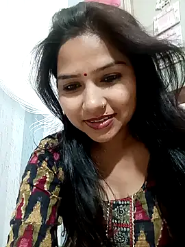 Vanshika1432 online show from November 8, 2025, 7:06 pm