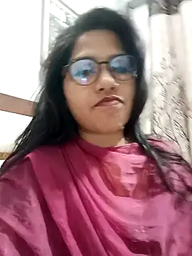 Vanshika1432 online show from October 28, 2025, 5:18 am