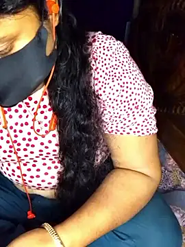 Priyanka-Khan online show from May 15, 2026, 6:17 pm
