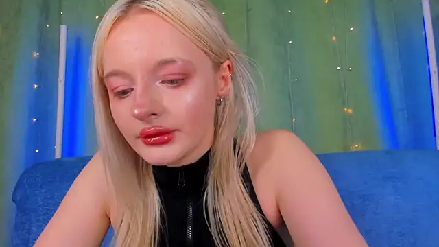 AlessaKiss online show from June 3, 2026, 8:59 am