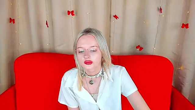 Snapshot of AlessaKiss chatting on February 20, 2026, 10:06 am AlessaKiss online show from February 20, 2026, 10:06 am