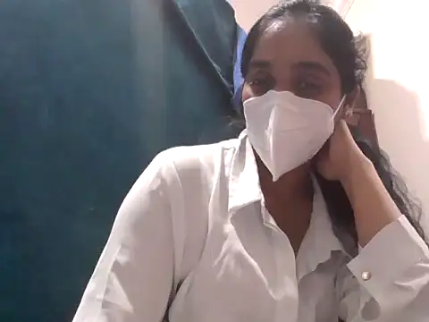 Snapshot of shainiasha1 chatting on May 25, 2026, 6:50 pm shainiasha1 online show from May 25, 2026, 6:50 pm