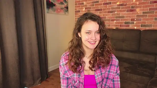 FoxFever online show from April 7, 2026, 5:09 am