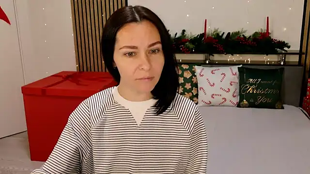 DitaNoir online show from December 17, 2025, 6:51 am