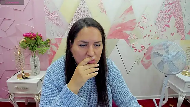 Snapshot of Cinna_miu6 chatting on October 17, 2025, 7:22 am Cinna miu6 online show from October 17, 2025, 7:22 am