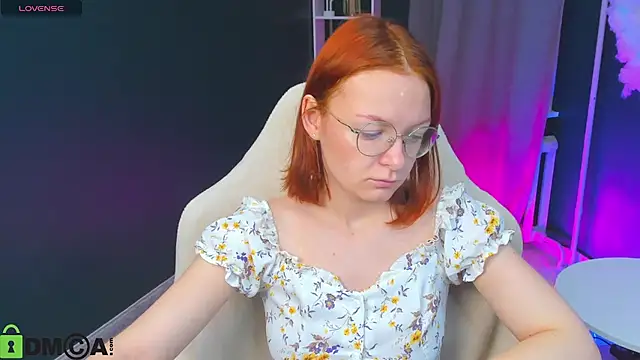 Snapshot of cherry_fever chatting on October 19, 2025, 2:14 am cherry fever online show from October 19, 2025, 2:14 am