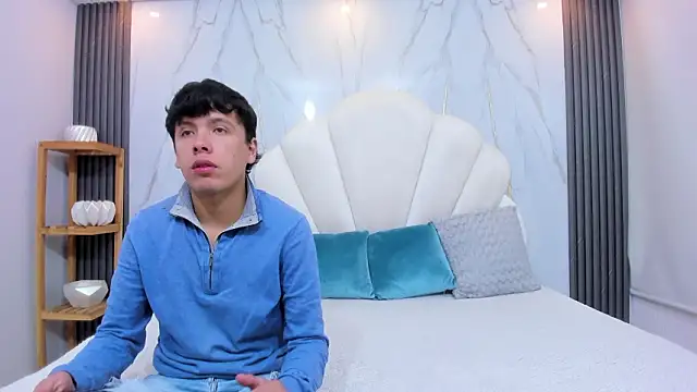 hoot booys  online show from February 2, 2026, 8:08 pm