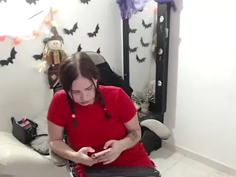 SoeDymond online show from October 26, 2025, 7:25 pm