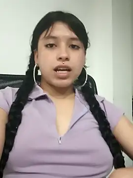 petite coral online show from January 6, 2026, 11:53 pm