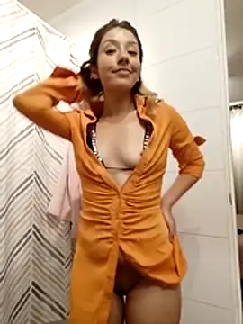 lilivalkova online show from February 11, 2026, 3:06 am