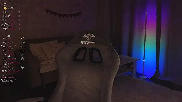 EvelynSin online show from November 26, 2025, 11:21 am