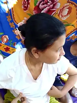 sexylive1100 online show from November 18, 2025, 3:43 am