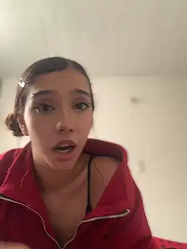 MiaaCute- online show from March 4, 2026, 9:22 pm