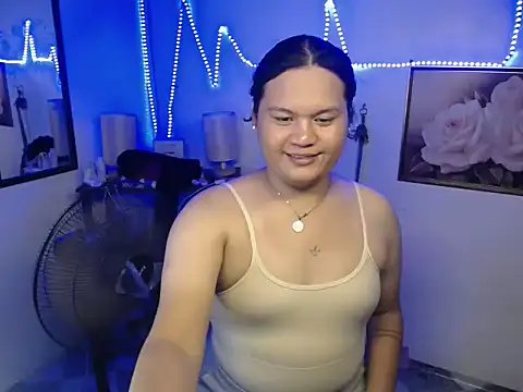 Snapshot of Zoe_fenlon chatting on October 28, 2025, 12:37 pm Zoe fenlon online show from October 28, 2025, 12:37 pm