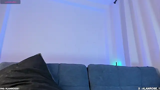 Snapshot of AlanRose01 chatting on October 19, 2025, 5:05 pm AlanRose01 online show from October 19, 2025, 5:05 pm