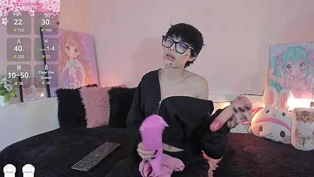 Strawberry Kitty  online show from January 11, 2026, 3:57 am