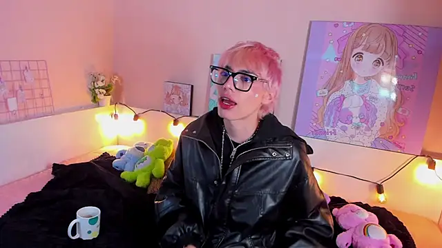 Strawberry Kitty  online show from October 25, 2025, 4:00 am