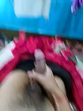 Aadi200210q online show from October 27, 2025, 8:04 am