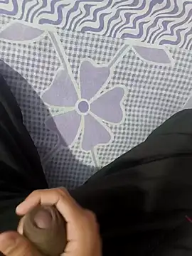 Aadi200210q online show from October 24, 2025, 4:11 am