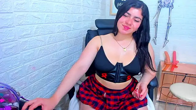 talialadyx online show from October 19, 2025, 2:09 pm