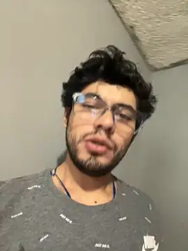 Twistermc11 online show from November 23, 2025, 2:16 pm