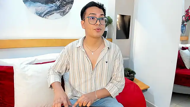 JohnBelRose online show from November 27, 2025, 8:31 pm