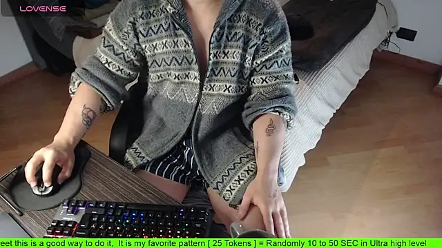 Snapshot of SugaredDigit chatting on October 8, 2025, 12:50 pm SugaredDigit online show from October 8, 2025, 12:50 pm