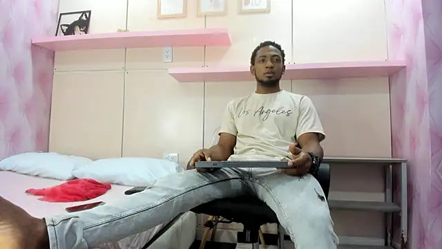 Stevenbrand online show from November 4, 2025, 7:39 pm