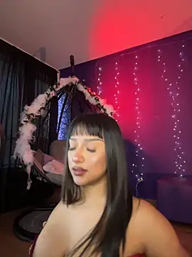 Snapshot of Nefertari__ chatting on October 27, 2025, 12:06 pm Nefertari   online show from October 27, 2025, 12:06 pm