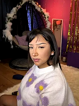 Snapshot of Nefertari__ chatting on October 23, 2025, 11:42 am Nefertari   online show from October 23, 2025, 11:42 am