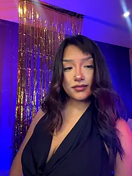 Snapshot of Nefertari__ chatting on October 21, 2025, 11:53 am Nefertari   online show from October 21, 2025, 11:53 am