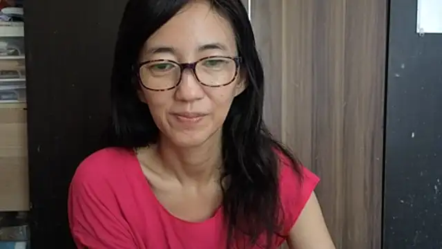 Snapshot of princessD077 chatting on July 11, 2026, 4:46 am princessD077 online show from July 11, 2026, 4:46 am