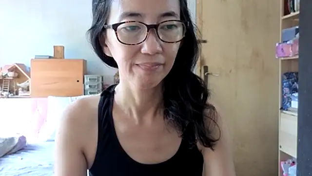 princessD077 online show from May 28, 2026, 3:14 am