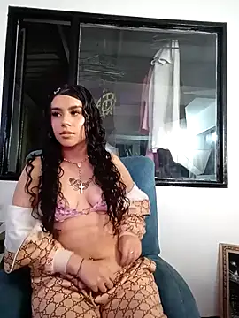 Snapshot of Queengp chatting on October 19, 2025, 4:48 am Queengp online show from October 19, 2025, 4:48 am