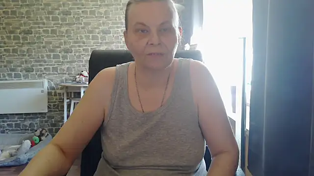 Diamond Bite online show from October 20, 2025, 10:16 am