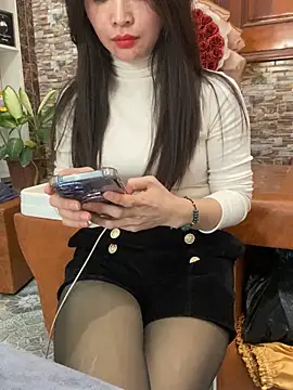 Phale2x online show from November 21, 2025, 7:29 am