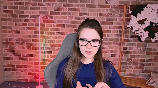 May Bloom online show from March 6, 2026, 10:10 am