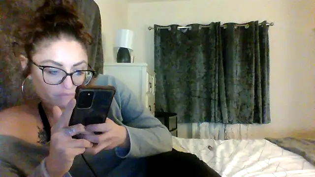 fatal lover online show from November 8, 2025, 4:43 pm