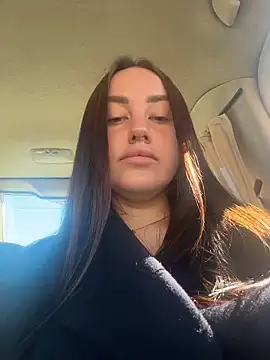 KiraSunshine online show from April 7, 2026, 5:20 am