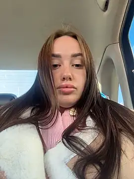 KiraSunshine online show from April 9, 2026, 6:04 am