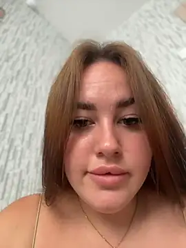 Snapshot of KiraSunshine chatting on June 26, 2026, 3:45 am KiraSunshine online show from June 26, 2026, 3:45 am