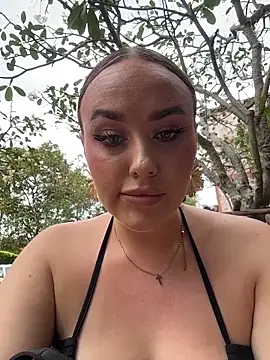 KiraSunshine online show from February 20, 2026, 6:19 am