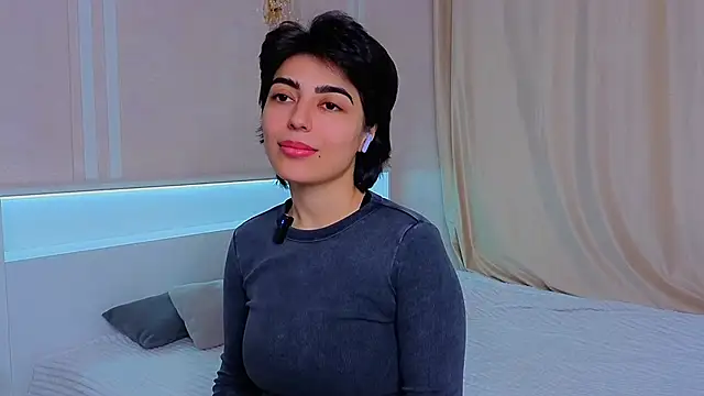 AnissaShyu online show from October 28, 2025, 2:45 am