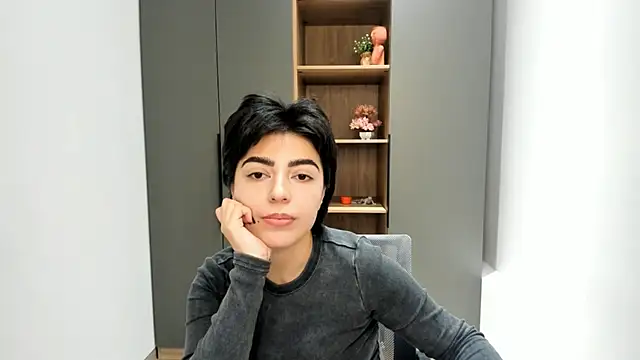 AnissaShyu online show from October 21, 2025, 3:28 am