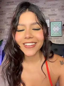 CherrySmirkXXX online show from May 19, 2026, 1:18 pm