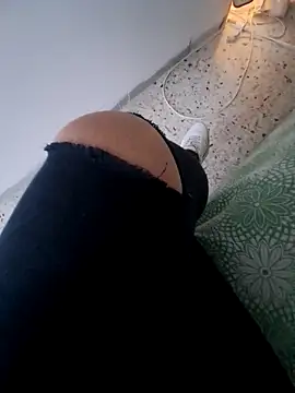 misskelly77 online show from November 13, 2025, 6:28 am