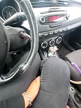 misskelly77 online show from October 30, 2025, 12:14 pm