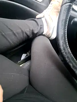 misskelly77 online show from November 7, 2025, 11:15 am