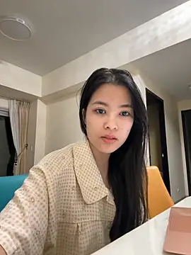 Minhee22 online show from October 21, 2025, 4:39 pm