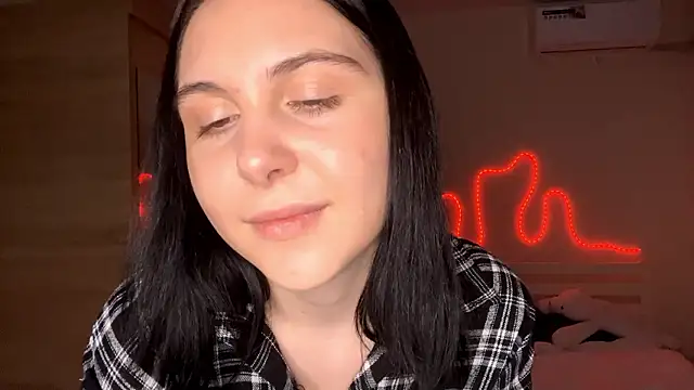 Snapshot of MyraLitterers chatting on February 7, 2026, 4:37 pm MyraLitterers online show from February 7, 2026, 4:37 pm